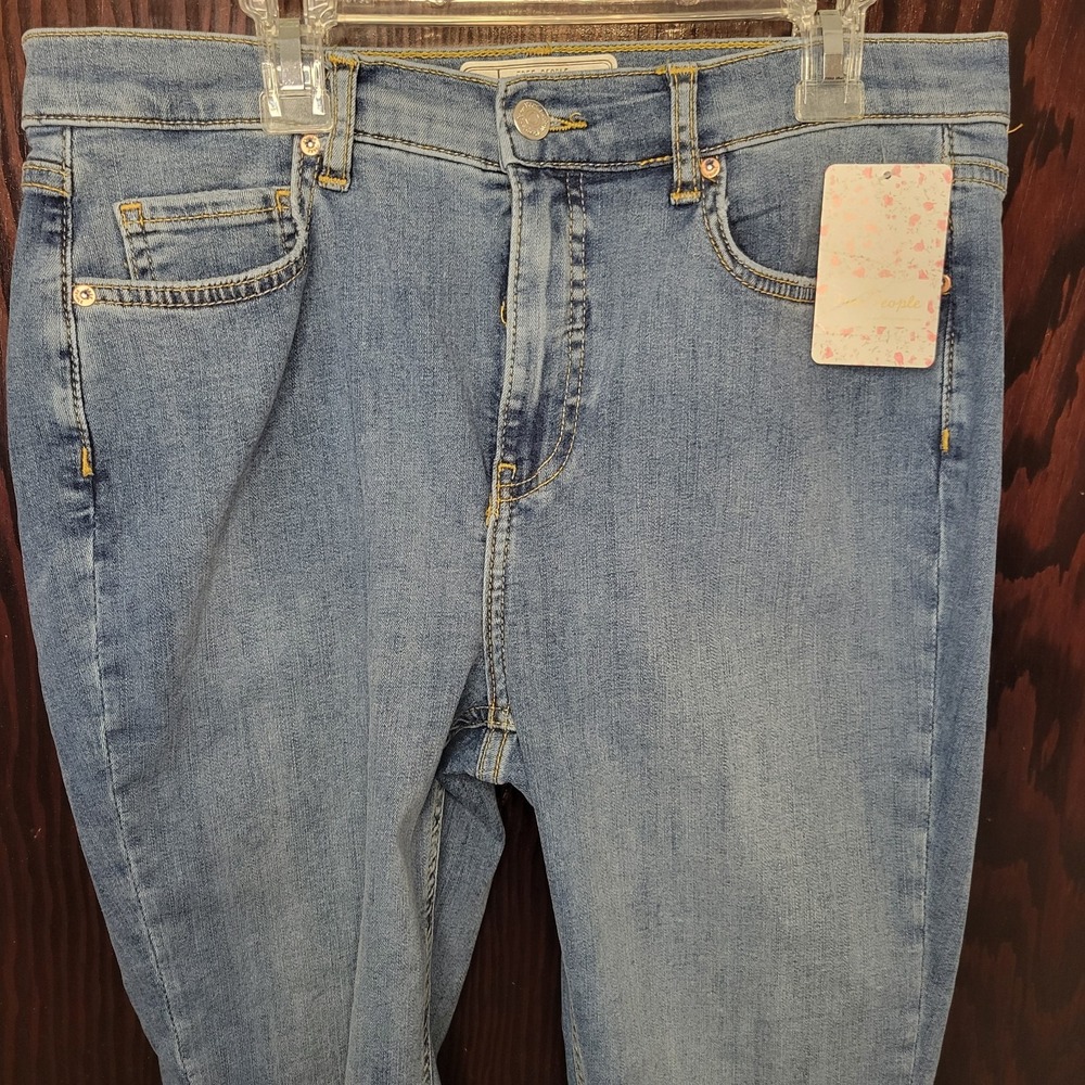 Free People Busted Knee High‎ Rise Denim Jeans Medium Wash Womens Size 31 NWT - Picture 2 of 9